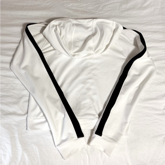 New Balance Black and White Nationals Quarter-Zip Sweatshirt - Picture 5 of 5